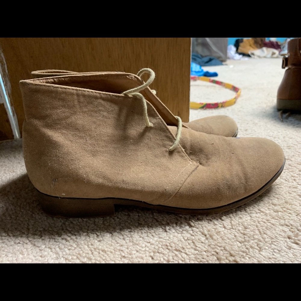 Tan ankle boots size 9